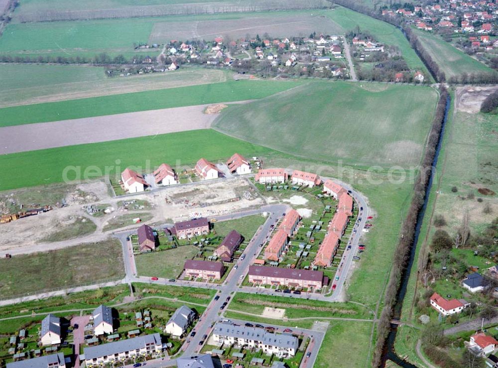 Aerial photograph Dallgow - Mehrfamilienwohnhausneubau der MÜBAU an der Triftstraße in 14624 Dallgow.