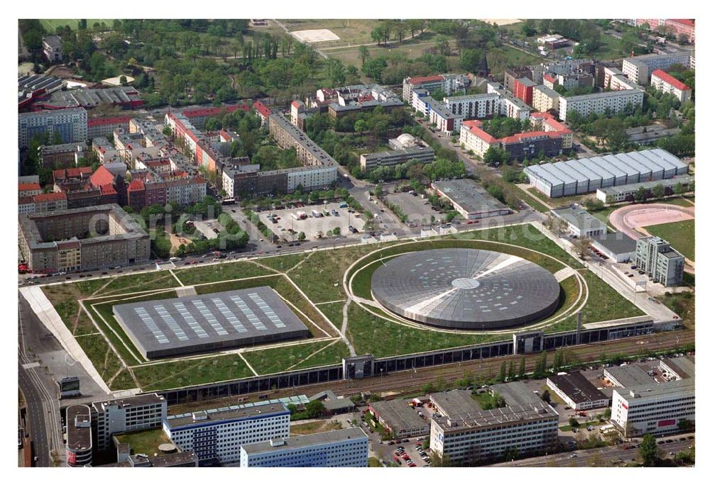 Berlin - Prenzlauer-Berg from the bird's eye view: Fertiggestelltes Velodrom an der Landsberger Allee in Berlin-Prenzlauer Berg. Errichtet durch die OSB-Sportstättenbau i.L.. Betreiber: Velomax Berlin Hallenbetriebs GmbH, Am Falkplatzm,10437 Berlin, Tel.: (0 30) 44 30 45 Fax: (0 30) 44 30 47 09, info@velomax.de