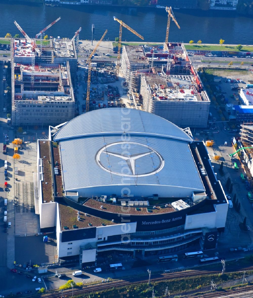 Aerial image Berlin - Arena Mercedes-Benz-Arena on Friedrichshain part of Berlin. The former O2 World - now Mercedes-Benz-Arena - is located in the Anschutz Areal, a business and office space on the riverbank