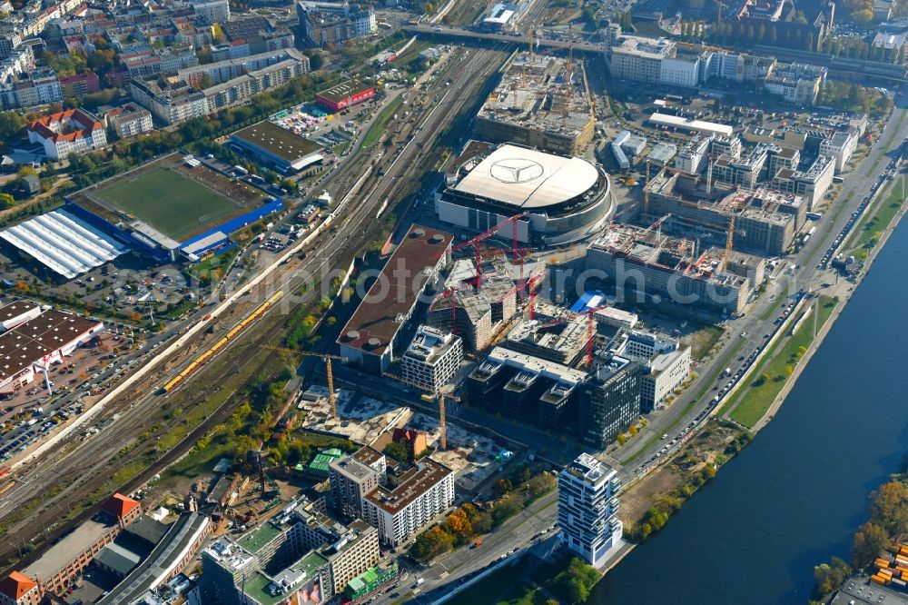 Berlin from the bird's eye view: Arena Mercedes-Benz-Arena on Friedrichshain part of Berlin. The former O2 World - now Mercedes-Benz-Arena - is located in the Anschutz Areal, a business and office space on the riverbank