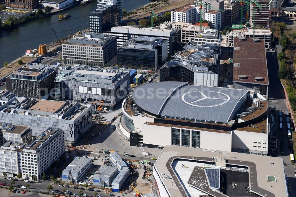 Aerial photograph Berlin - Arena Mercedes-Benz-Arena on Friedrichshain part of Berlin. The former O2 World - now Mercedes-Benz-Arena - is located in the Anschutz Areal, a business and office space on the riverbank