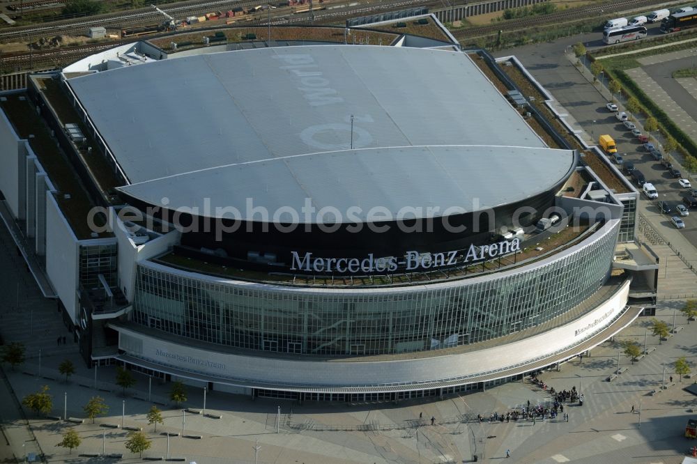 Aerial image Berlin - Mercedes-Benz-Arena on the Spree riverbank in the Friedrichshain part of Berlin. The former O2 World - now Mercedes-Benz-Arena - is located in the Anschutz Areal, a business and office space on the riverbank