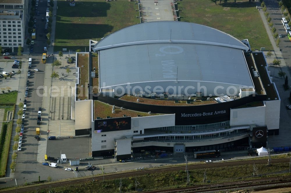 Aerial image Berlin - Mercedes-Benz-Arena on the Spree riverbank in the Friedrichshain part of Berlin. The former O2 World - now Mercedes-Benz-Arena - is located in the Anschutz Areal, a business and office space on the riverbank