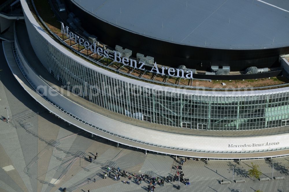 Berlin from the bird's eye view: Mercedes-Benz-Arena on the Spree riverbank in the Friedrichshain part of Berlin. The former O2 World - now Mercedes-Benz-Arena - is located in the Anschutz Areal, a business and office space on the riverbank