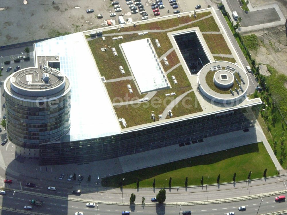 Aerial image München - Mercedes-Benz dealership in Munich at the Arnulf Strasse in Munich in Bavaria