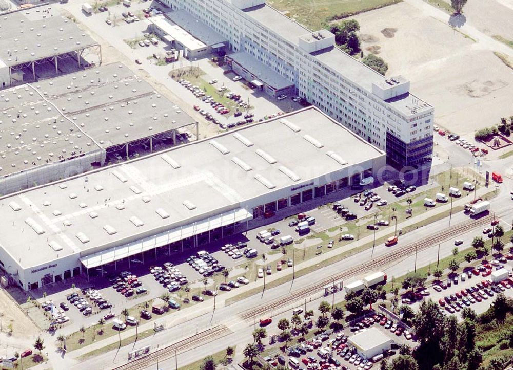 Aerial photograph Berlin - Lichtenberg - Mercedes-Benz Niederlassung in der Rhinstraße in Berlin-Lichtenberg.