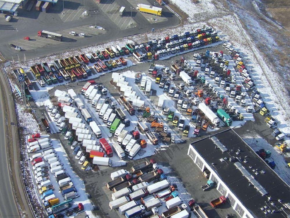 Königs Wusterhausen/Brandenburg from the bird's eye view: Mercedes Benz Nutzfahrzeugniederlassung am südlichen Berliner Ring bei Königs Wusterhausen im Bundesland Brandenburg