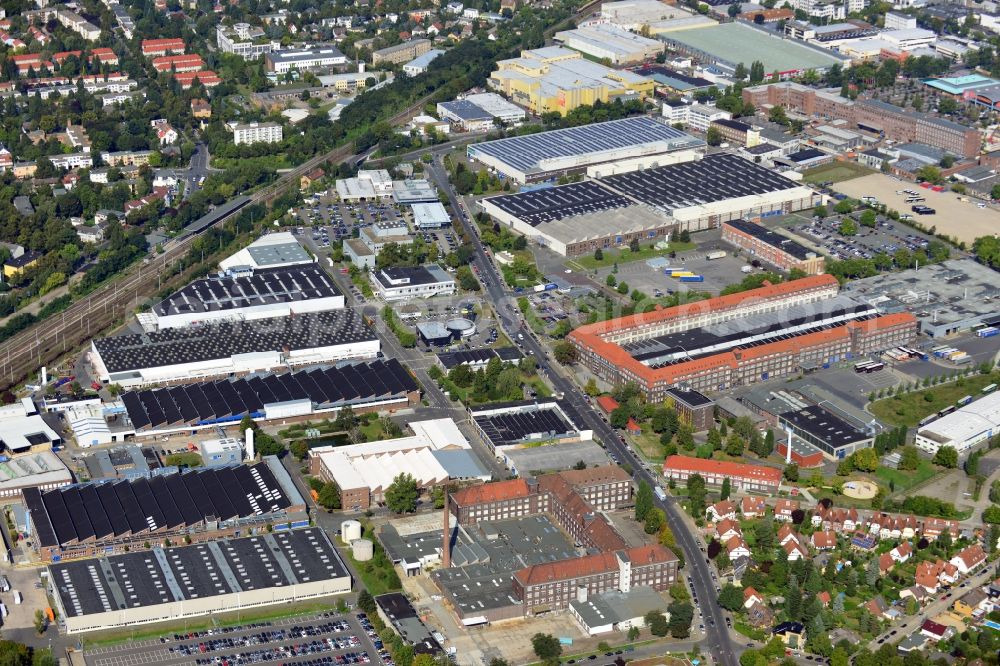 Aerial image Berlin - View of the brand of Mercedes Benz and the brand of Plischka Umzüge