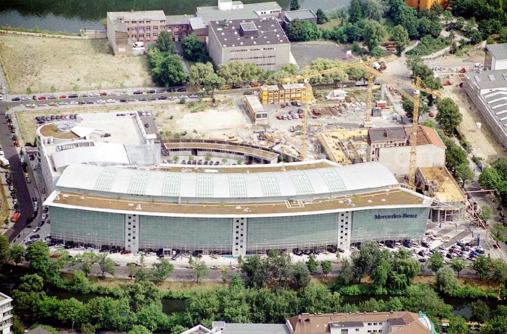 Berlin / Charlottenburg from the bird's eye view: Mercedes - Niederlassung Baustellenerweiterung am Salzufer Charlottenburg / Berlin