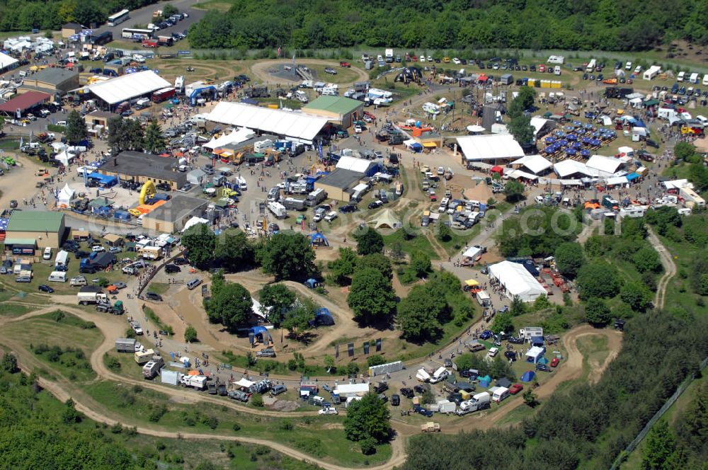 Aerial image Bad Kissingen - Die Messe Abenteuer & Allrad auf dem Messeplatz nahe dem Stadtteil Reiterwiesen in Bayern. The adventure & all-wheel fair at the fair place at the district Reiterwiesen in Bavaria.