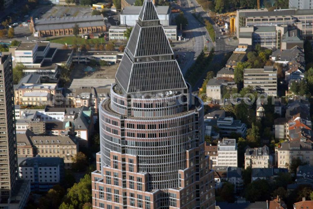 Aerial image Frankfurt am Main - Blick auf die Spitze des Messeturms auf dem Messe- und Ausstellungsgelände Frankfurt auf der Friedrich-Ebert-Anlage 1. Ansprechpartner: Dr. Jens Schreiber Tel.: 69 75 75-66 22 - Telefax +49 69 75 75-68 44 press@messefrankfurt.com