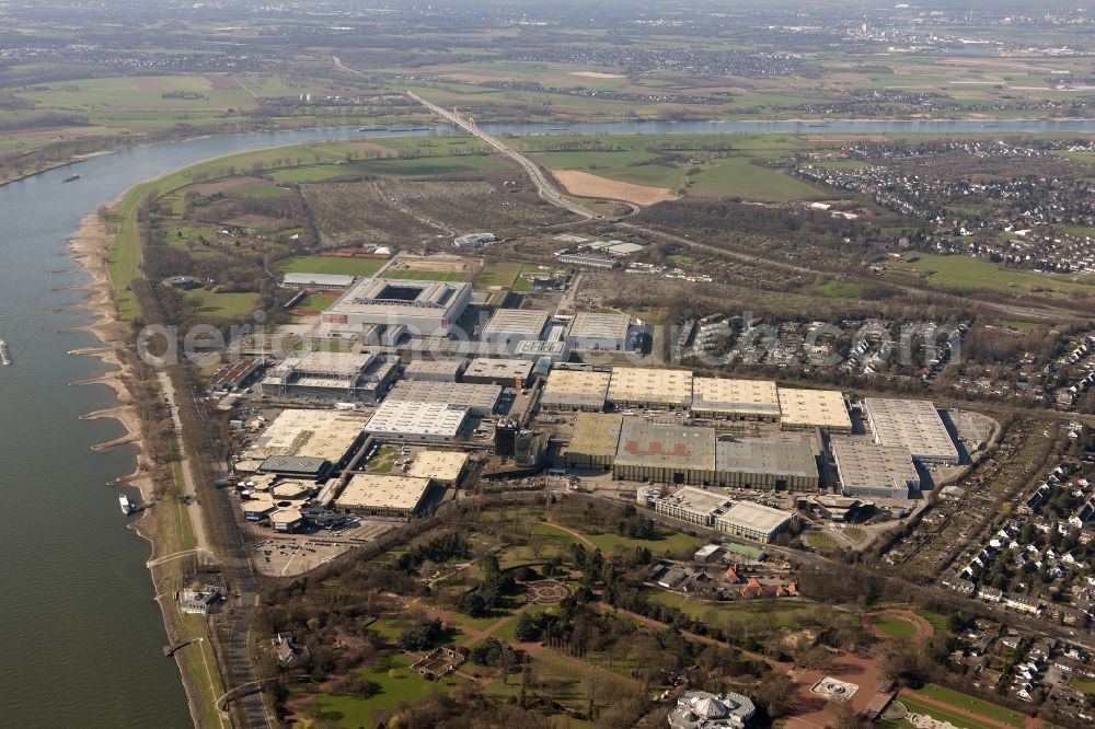 Düsseldorf from the bird's eye view: View of the fairgrounds and ESPRIT arena (until June 2009 LTU Arena) in Dusseldorf