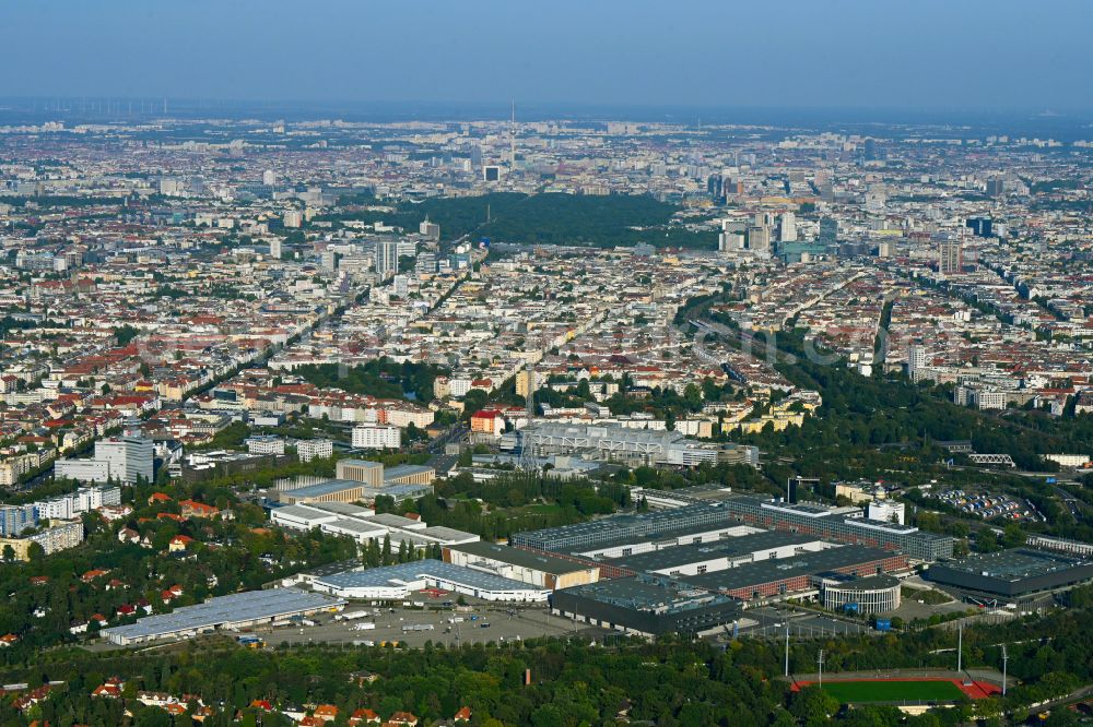 Aerial image Berlin - Exhibition grounds and exhibition halls on Funkturm - Messedamm - Kongresszentrum ICC and the highway and motorway crosssing A100 to A115 in the district Charlottenburg in Berlin, Germany