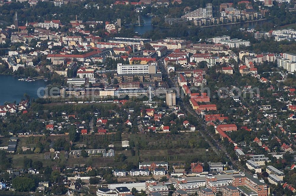 Aerial image Berlin-Köpenick - 01.10.2003 Müggelseedamm in Berlin-Köpenick Vorstadt, an der Müggelspree