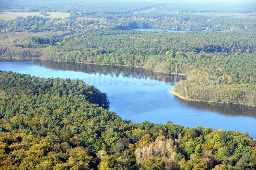 Aerial photograph Mühlenbeck - View of the Muehlenteich in Muehlenbecker Land in the state Brandenburg