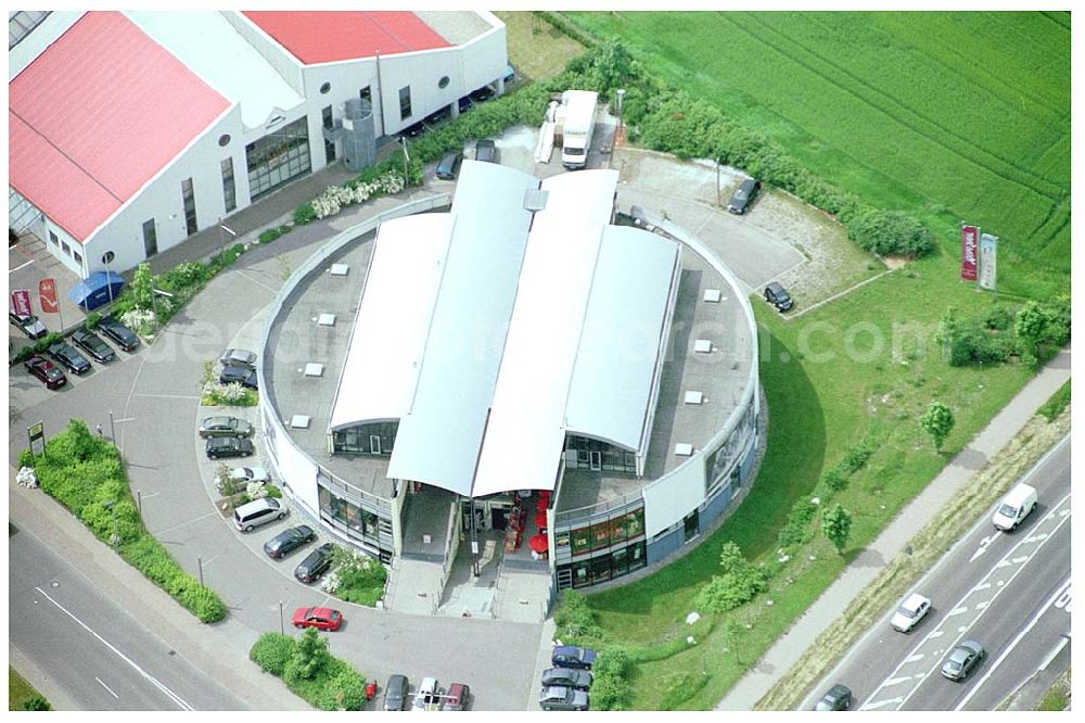 Michelfeld Kreis Schwäbisch Hall from the bird's eye view: Blick auf Einkaufscenter in Michelfeld Kreis Schwäbisch Hall; Reno und Kik-Mode