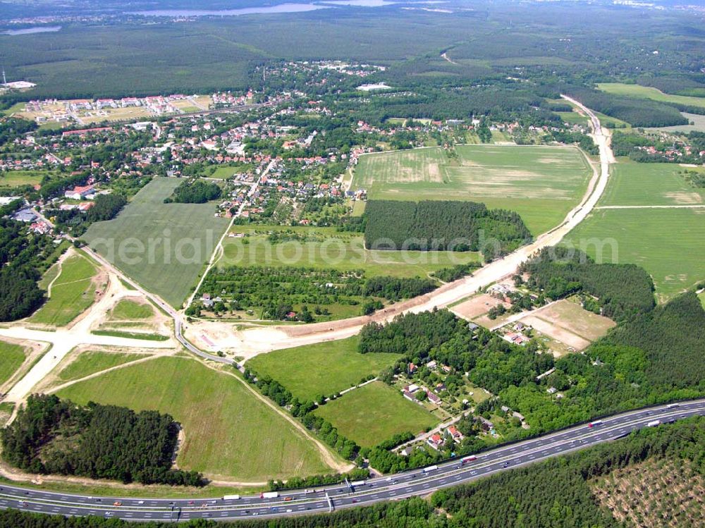 Aerial photograph Michendorf - Blick auf Michendorf und Bau der Ortsumgehungsstraße Michendorf-Süd