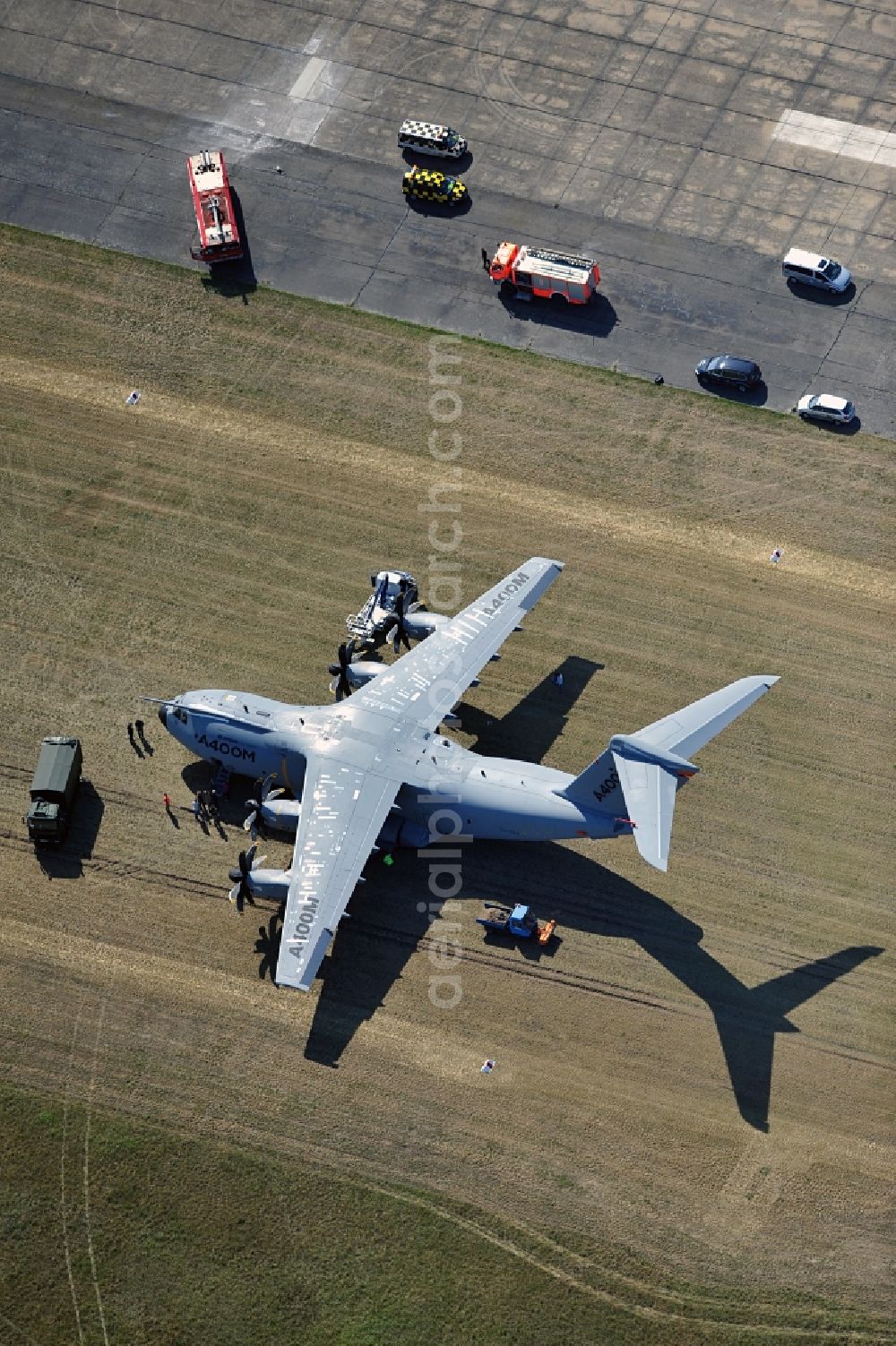 Drewitz from above - Military transport aircraft Airbus A400M on the airfield Cottbus-Drewitz in Brandenburg