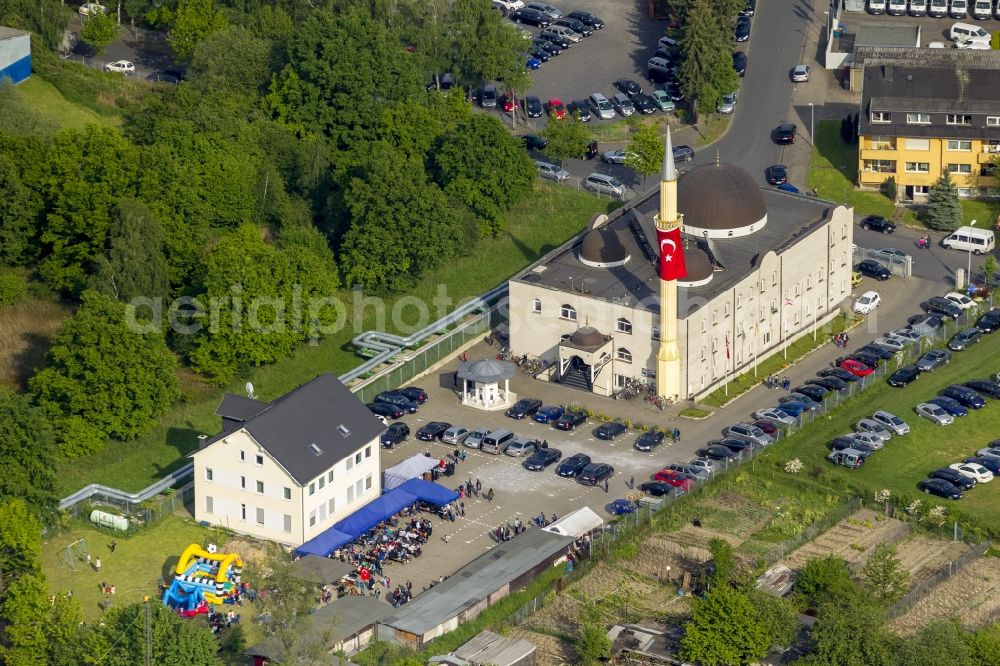 Hamm OT Heessen from the bird's eye view: Minaret of the Yunus Emre Camii Mosque on Hülskamp in Heessen in North Rhine-Westphalia