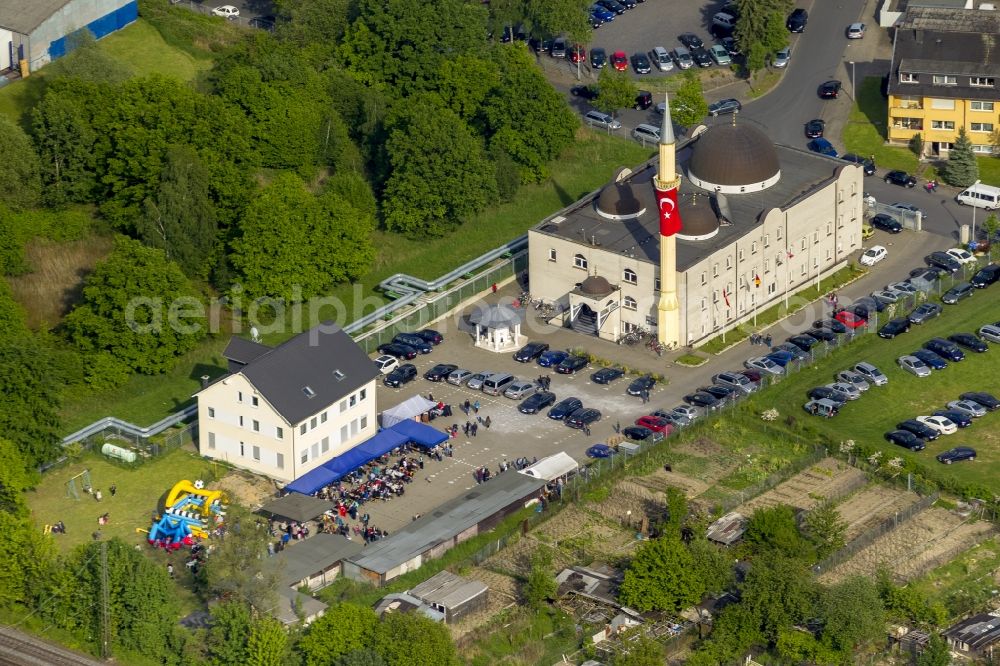 Aerial image Hamm OT Heessen - Minaret of the Yunus Emre Camii Mosque on Hülskamp in Heessen in North Rhine-Westphalia