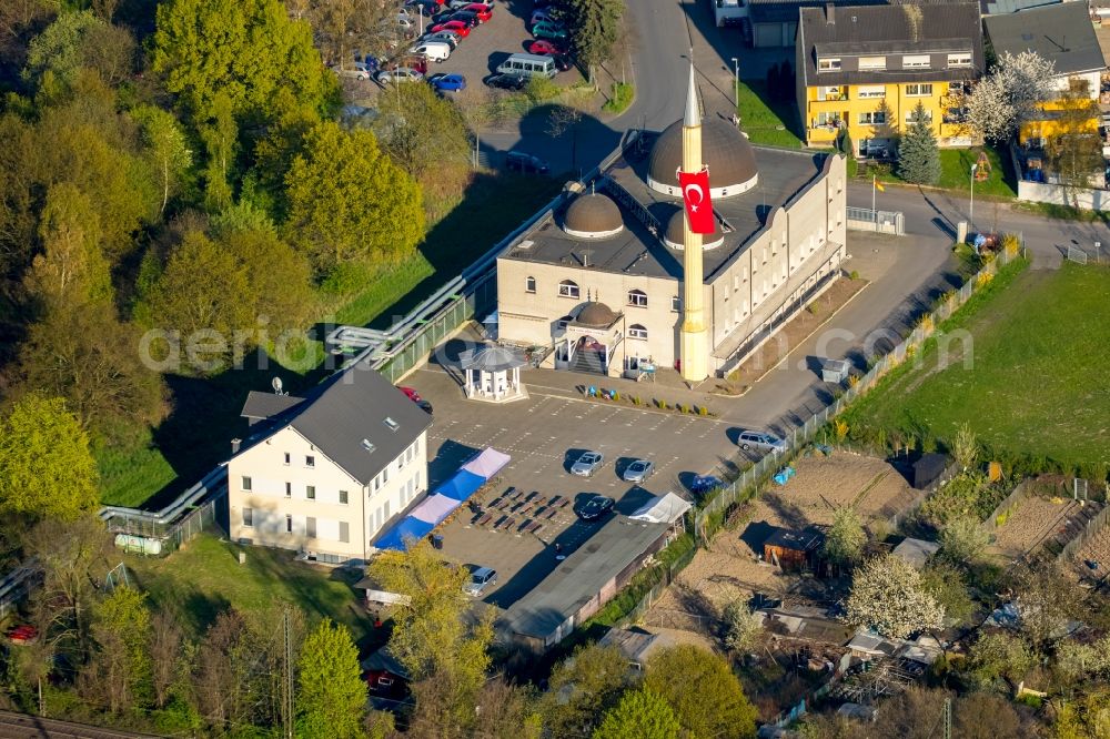 Aerial image Hamm - Minaret of the Yunus Emre Camii Mosque on Huelskamp in Heessen in North Rhine-Westphalia