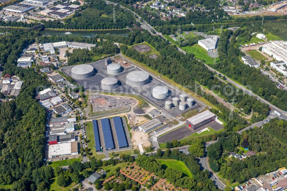 Essen from above - Mineral oil - tank of Tanklager Essen in Essen in the state North Rhine-Westphalia, Germany