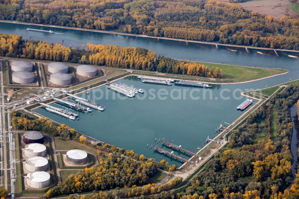 Karlsruhe from above - Mineral oil refinery Oberrhein in Karlsruhe, in Baden-Wuerttemberg. The mineral oil refinery Oberrhein (MiRO) in Karlsruhe, Germany is Germany's largest fuel refinery and one of the most modern and efficient refineries in Europe