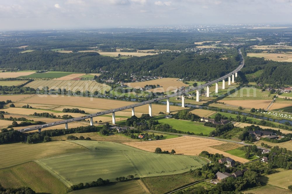 Aerial photograph Mülheim an der Ruhr - Mintarder Ruhr valley bridge of the motorway A52 motorway in Mülheim on the Ruhr in North Rhine-Westphalia NRW