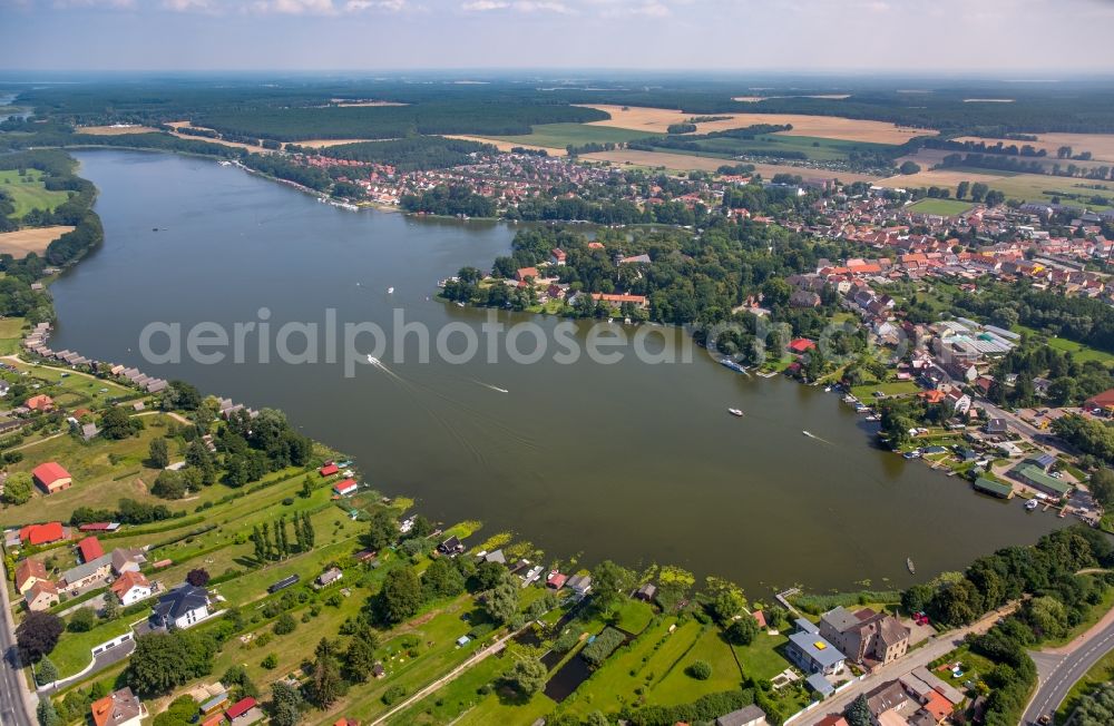 Mirow from the bird's eye view: Riparian areas on the lake area of Mirower See in Mirow in the state of Mecklenburg - Western Pomerania