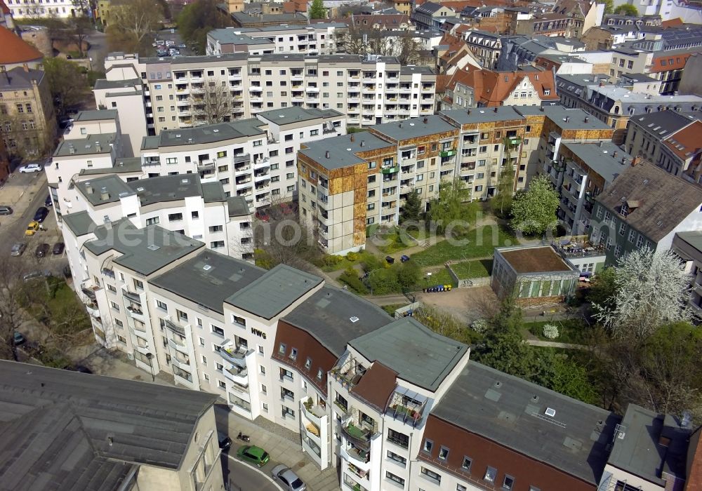 Aerial photograph Halle / Saale - Mixed development of old and new residential buildings in the old town of Halle in Saxony-Anhalt