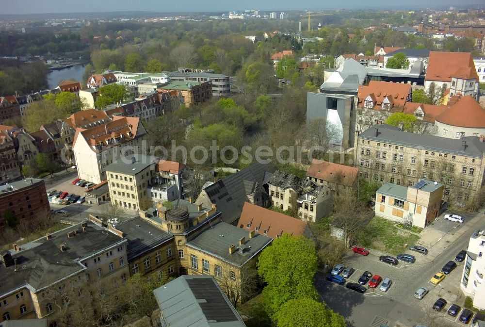 Halle / Saale from the bird's eye view: Mixed development of old and new residential buildings in the old town of Halle in Saxony-Anhalt