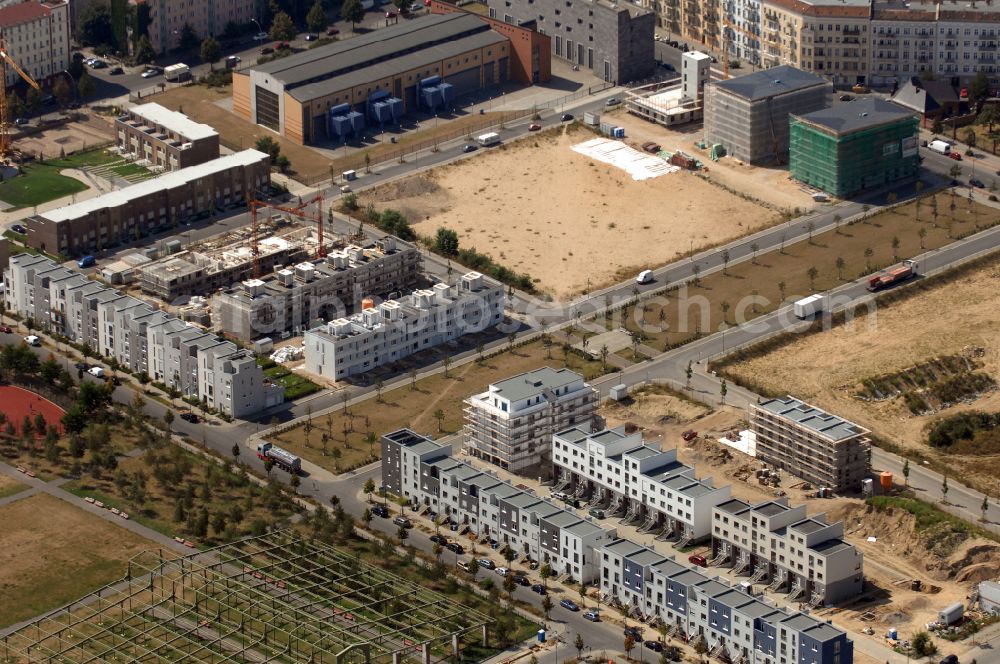 Aerial photograph Berlin - Mixing of residential and commercial settlements on Eldenaer Strasse in the district Prenzlauer Berg in Berlin, Germany