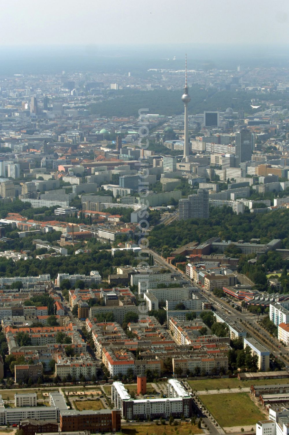 Berlin from above - Mixing of residential and commercial settlements on Eldenaer Strasse in the district Prenzlauer Berg in Berlin, Germany