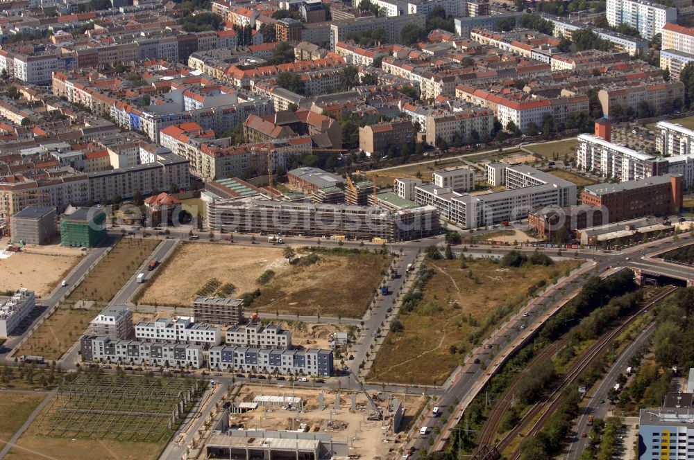 Berlin from above - Mixing of residential and commercial settlements on Eldenaer Strasse in the district Prenzlauer Berg in Berlin, Germany