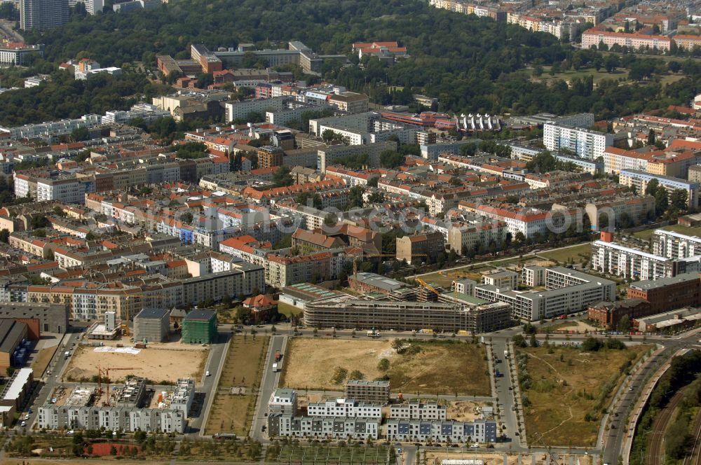 Berlin from above - Mixing of residential and commercial settlements on Eldenaer Strasse in the district Prenzlauer Berg in Berlin, Germany