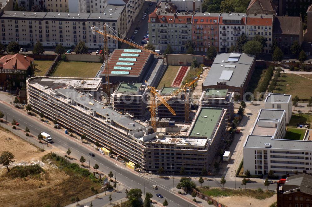 Berlin from the bird's eye view: Mixing of residential and commercial settlements on Eldenaer Strasse in the district Prenzlauer Berg in Berlin, Germany