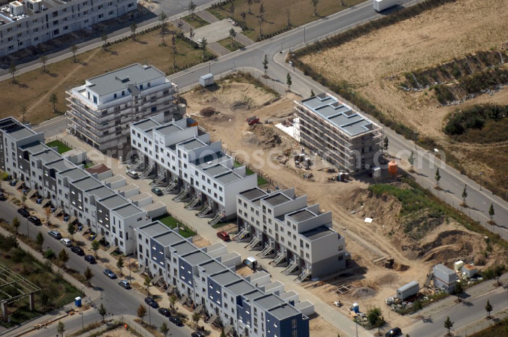 Aerial image Berlin - Mixing of residential and commercial settlements on Eldenaer Strasse in the district Prenzlauer Berg in Berlin, Germany