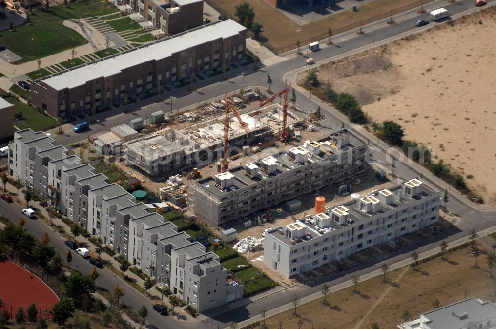 Berlin from the bird's eye view: Mixing of residential and commercial settlements on Eldenaer Strasse in the district Prenzlauer Berg in Berlin, Germany