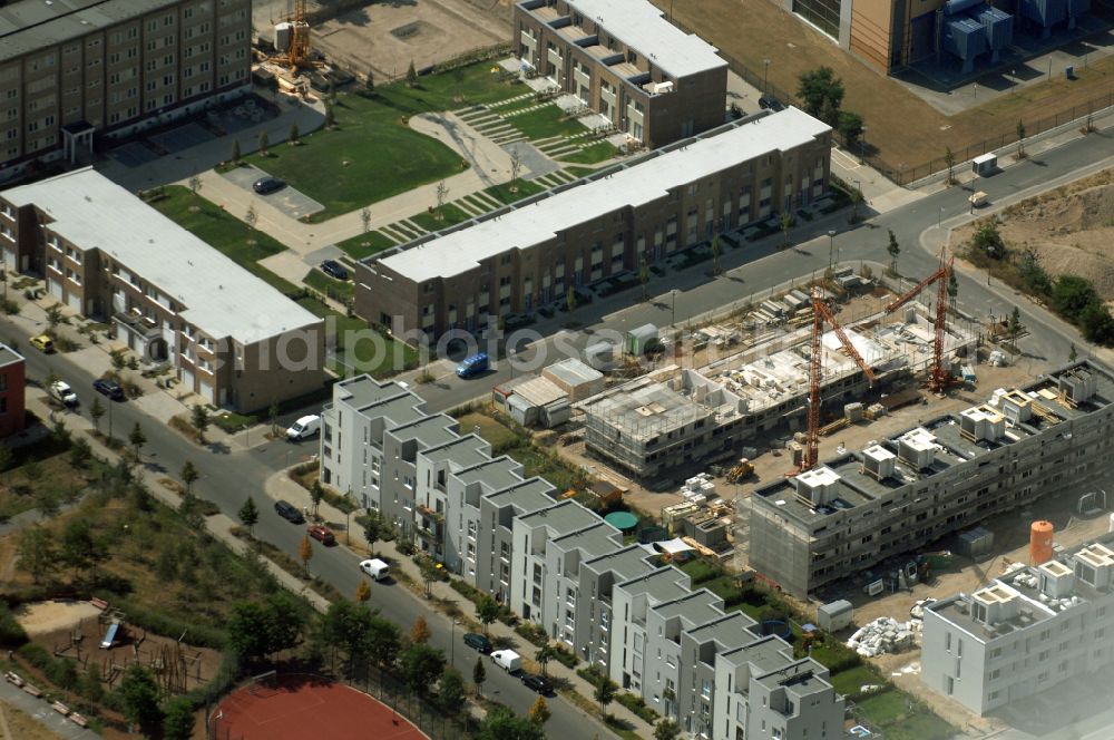 Aerial image Berlin - Mixing of residential and commercial settlements on Eldenaer Strasse in the district Prenzlauer Berg in Berlin, Germany