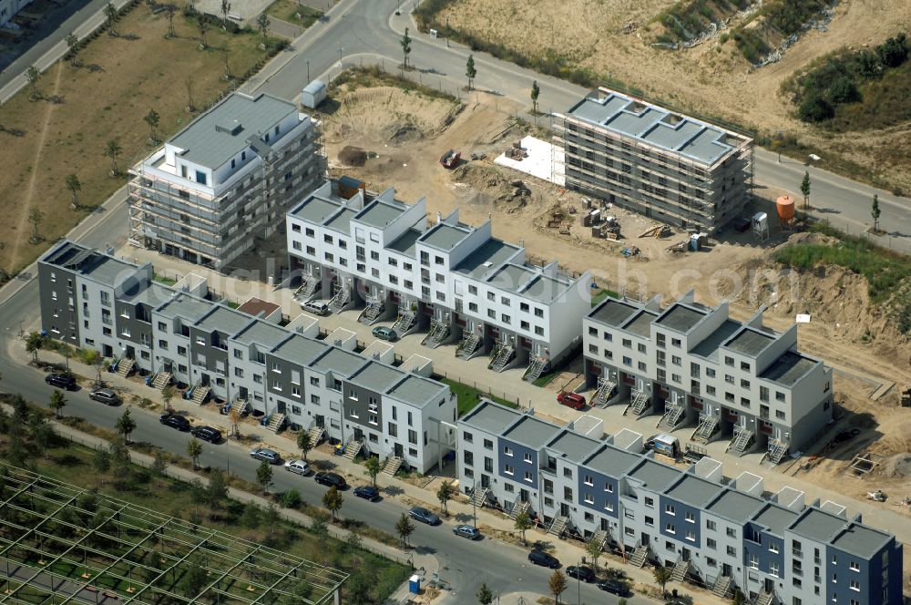 Aerial photograph Berlin - Mixing of residential and commercial settlements on Eldenaer Strasse in the district Prenzlauer Berg in Berlin, Germany