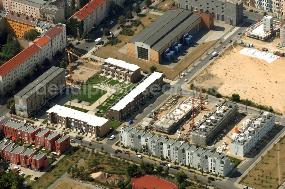 Berlin from above - Mixing of residential and commercial settlements on Eldenaer Strasse in the district Prenzlauer Berg in Berlin, Germany