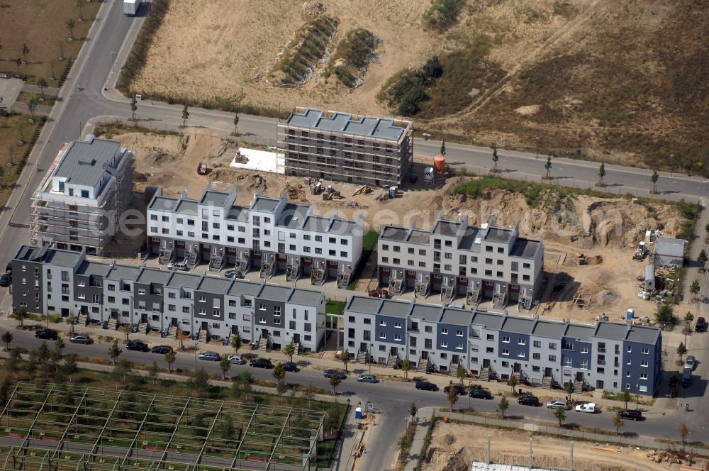 Berlin from above - Mixing of residential and commercial settlements on Eldenaer Strasse in the district Prenzlauer Berg in Berlin, Germany