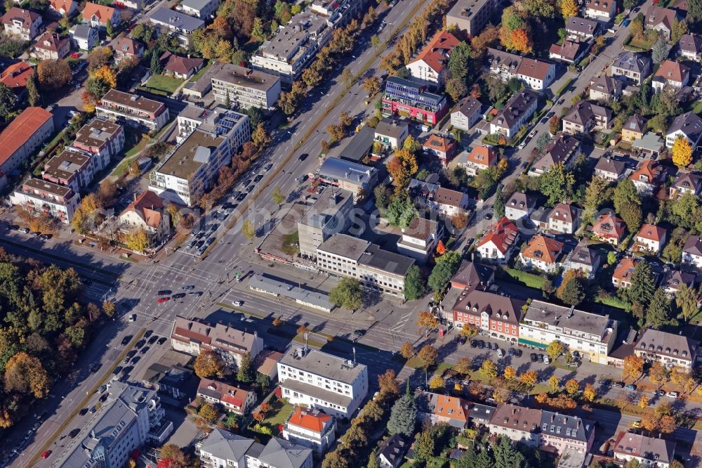 München from the bird's eye view: Mixing of residential and commercial settlements arounf Waldfriedhofstrasse and Fuerstenrieder Strasse in Munich in the state Bavaria, Germany