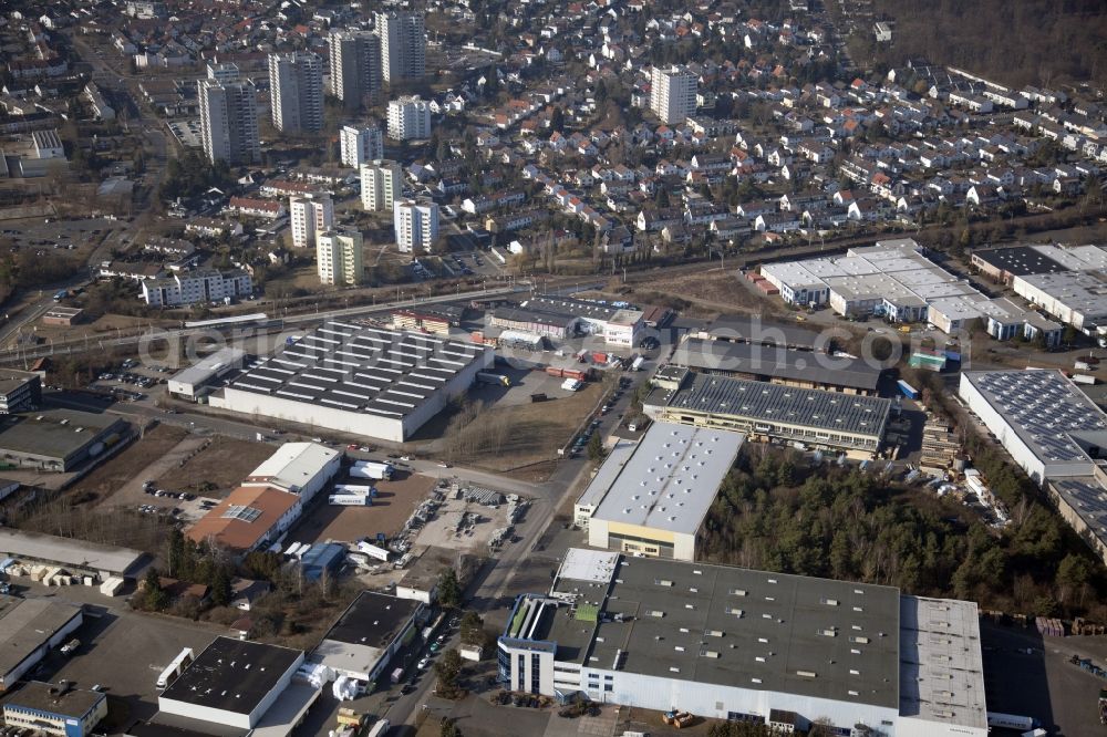 Aerial image Dietzenbach - Mixing of residential and commercial settlements in the district Steinberg in Dietzenbach in the state Hesse. To the left of the center of the picture the Dietzenbach Steinberg stop of the S-Bahn line S2 of the Deutsche Bahn