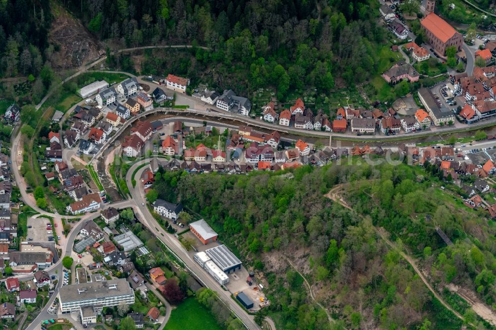 Aerial image Schiltach - Mixing of residential and commercial settlements in Schiltach in the state Baden-Wurttemberg, Germany