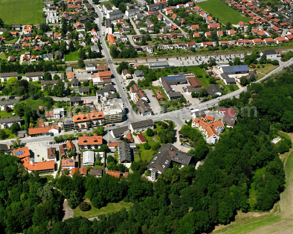 Aerial photograph Töging am Inn - Mixing of residential and commercial settlements in Töging am Inn in the state Bavaria, Germany