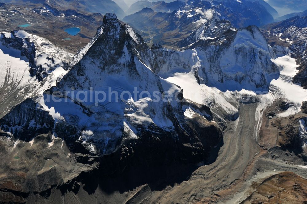 Zermatt from the bird's eye view: With snow-capped mountain - summit of the Matterhorn mountain in the Alps near Zermatt in Switzerland