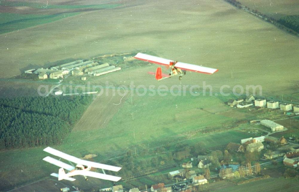 Brandenburg from above - Mitflug mit UL- Flugzeugen vom Flugplatz Müncheberg/Eggersdorf aus über der Märkischen Schweiz