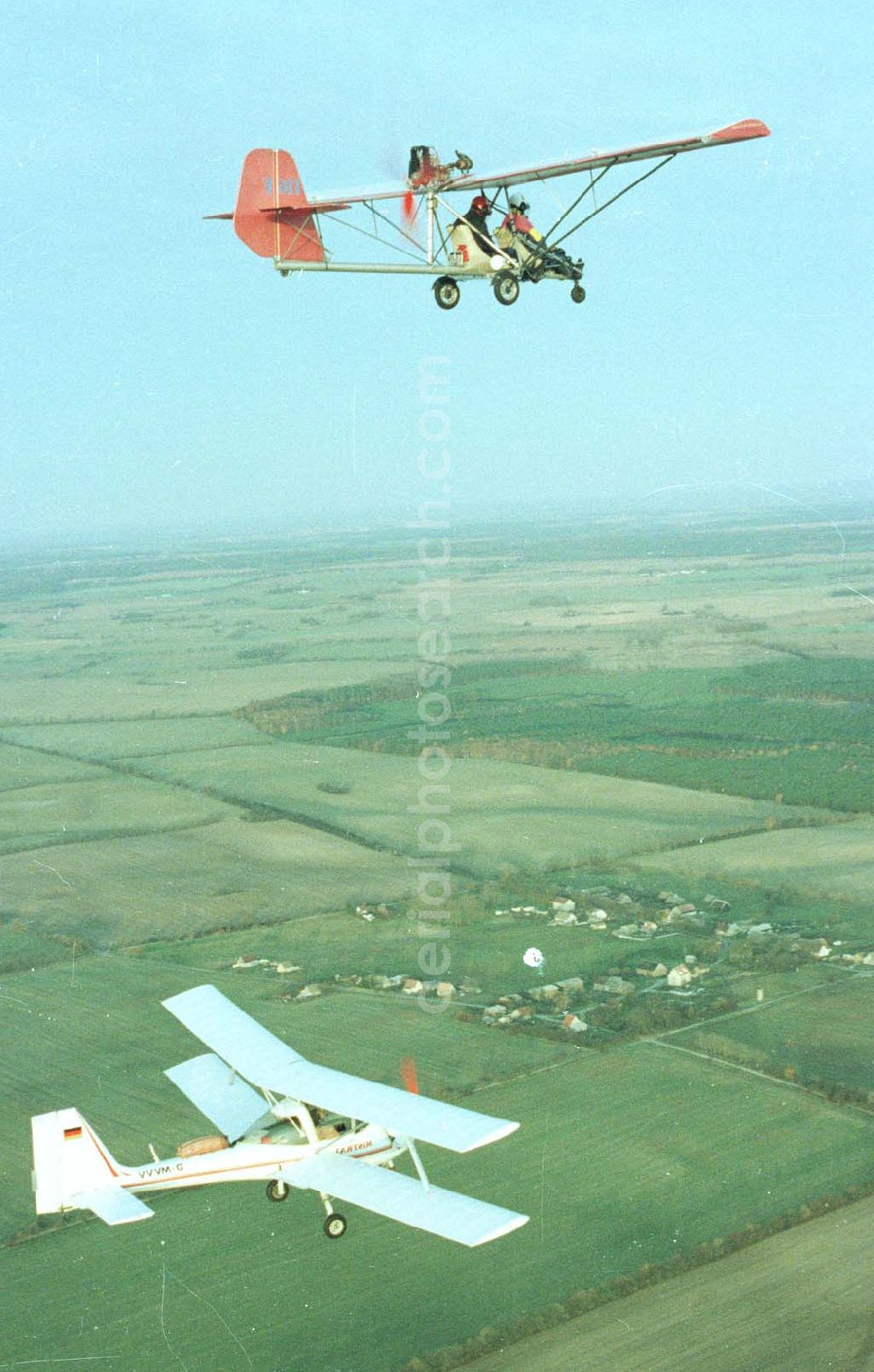 Brandenburg from above - Mitflug mit UL- Flugzeugen vom Flugplatz Müncheberg/Eggersdorf aus über der Märkischen Schweiz