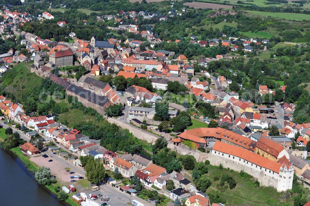 Wettin from the bird's eye view: The castle Wettin has been the domicile of the Saxony Royal House. These days, the building houses a secondary school with focus on art